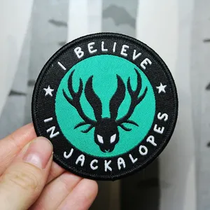 Parche de dinosaurio tejido con bordado de hierro de alta calidad, logotipo personalizado, Material de poliéster, pliegue final directo del fabricante - Product Image 4