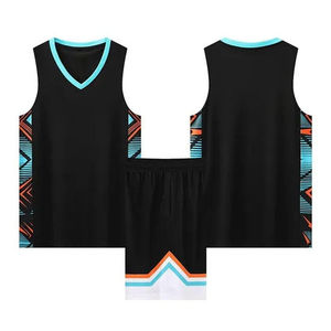 Uniformes de basket-ball unisexes personnalisés imprimés par sublimation, ensembles de maillots de basket-ball en polyester respirant OEM - Product Image 5