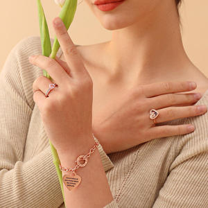 สร้อยข้อมือเงินแท้ประดับจี้แฟชั่น Jeulia Heart แบบปรับแต่งได้ - Product Image 4