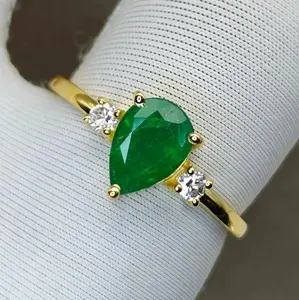 Anillo de Compromiso de Plata 925 con Moissanita Corte Pera de 3.00 Ct para Mujer - Product Image 5