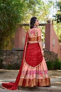 Presentamos una nueva colección de seda de algodón con trabajo de bordado de hilo Georgette Dupatta Lehenga Choli para venta en línea - Product Image 4