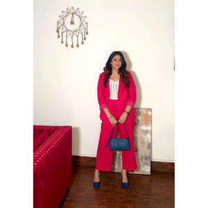 Conjunto de Blazer Casual con Botones en Color Rosa Rubí - Product Image 4