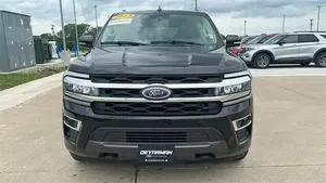 Ford Expedition MAX 2023 en parfait état - Product Image 4