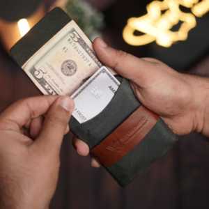 NVL เลเธอร์คราฟท์ หมายเลข กระเป๋าใส่บัตรเครดิตออลอินวัน 101 ใบ หนังแท้คุณภาพสูง รับประกัน 5 ปี สีดำชาร์โคลพร้อมสีน้ำตาล - Product Image 3