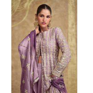 Juego de Georgette Salwar Kameez de lujo de calidad superior con fondo Santoon coordinado y Dupatta disponible a un precio asequible - Product Image 1