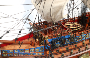 Modèle de bateau en bois fait à la main Sovereign of the Seas, élégant ancien grand voilier pour la décoration de la maison, pour boîtes en bois et meubles - Product Image 4