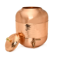 Pot distributeur d'eau en cuivre de qualité supérieure conception martelée réservoir d'eau froide en métal de cuivre utilisation quotidienne pot d'eau potable