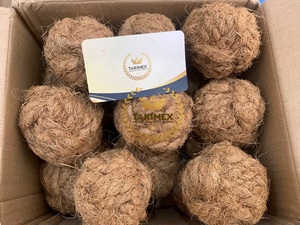 Balle à mâcher en noix de coco en gros / Jouet à mâcher pour chien en écorce de noix de coco / Balle à mâcher pour chien en noix de coco - Product Image 2