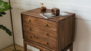 Mesita de noche Django Premium con elegante acabado de madera, diseño moderno y almacenamiento espacioso para la comodidad del estilo del dormitorio - Product Image 4