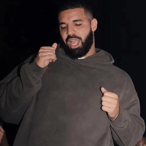 Sweat à capuche ample avec logo de marque pour homme Design à manches longues avec impression bouffante et motif 3D en relief pour l'hiver et l'été - Product Image 3