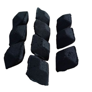 Briquettes de charbon de bois en forme d'oreiller en coque de noix de coco de qualité restaurant pour barbecue, pour importateurs en gros et acheteurs Horeca - Product Image 1
