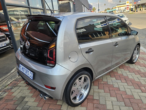 รถยนต์มือสองคุณภาพดีราคาประหยัด ปี 2020 โฟล์คสวาเกน อัพเทค อัพ! 1.0 5 ประตู พวงมาลัยขวา - Product Image 4