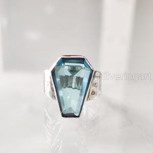 Anillo de mujer Martillo natural Ataúd Topacio azul Piedra preciosa Piedra NATAL DE NOVIEMBRE Anillo de ataúd unisex de Navidad Anillo de plata esterlina 925 - Product Image 4