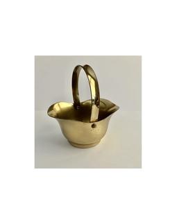 Seau à charbon en laiton inspiré de la ferme avec un look antique et un charme simple fait pour les poêles à bûches ou les espaces intérieurs classiques - Product Image 6