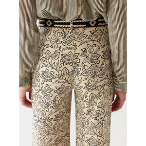 Cinturón NAVAJO de Cuero Vacuno Genuino, Estilo Vaquero con Hebilla de Aleación y Logotipo Personalizado, Longitud Ajustable para Damas y Caballeros - Product Image 4