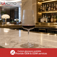 Verre à vin LAKOTTO haut de gamme 540 ml en cristal côtelé fin avec bord taillé à froid pour service en restaurant et bar, verrerie en gros, logo OEM