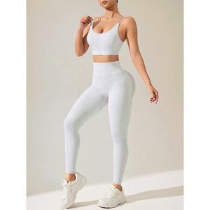 ชุดออกกำลังกายโยคะผู้หญิงแบบใหม่ 2 ชิ้น สีพื้น เอวยางยืด ผ้าเนื้อบางเบา ยืดหยุ่นได้ - Product Image 1