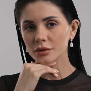 Boucles d'oreilles pendantes en or blanc 18 carats à la mode de haute joaillerie pour femmes à la mode - Product Image 2