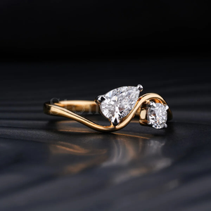 Anillo de lujo de oro y plata Original Eternal Bond Toi et Moi con diamantes naturales cultivados en laboratorio de moissanita de corte redondo y pera para mujer - Product Image 2