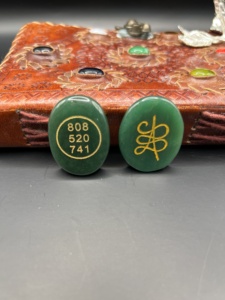 Vente en gros d'Amulette de Guérison Spirituelle Jade Vert Zibu Symbole Pierre pour Chakra Équilibrage et Méditation - Product Image 4