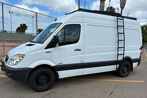 Mercedes-Benz Sprinter 2500 Turbodiesel V6 2013 Usada en Excelentes Condiciones - Product Image 6