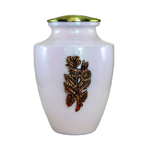 Urne commémorative en métal en laiton, décor de taille personnalisée pour les cendres humaines, meilleures créneaux d'enterrements bon marché, à vendre - Product Image 5