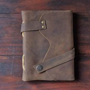 พรมคอตตอนโบราณสไตล์วินเทจสุดหรูทำมือลายหนังแท้แท้สมุดกุญแจแปลกใหม่และสร้างสรรค์ตกแต่งบ้าน - Product Image 1