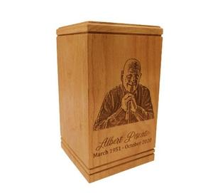 Urne en bois de crémation personnalisée pour cendres humaines Photo gravée célébration de la vie mémorial funéraire urne humaine - Product Image 6