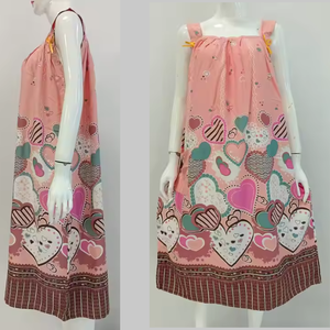 Venta al por mayor lindo camisón de talla grande patrón floral de verano con cinta en los hombros suave y teñido sólido motivo de color sexy - Product Image 2