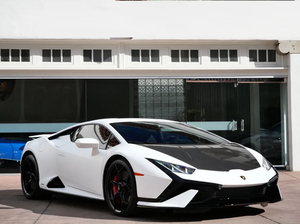 ZHWUB6ZF9PLA22961 2023 Coupé Deportivo de Lujo con Tracción Trasera, Grado Industrial OEM, Motor V10 de 5.2L, 631hp, 565Nm de Torque, Velocidad Máxima 325km/h, Bajo Kilometraje - Product Image 2