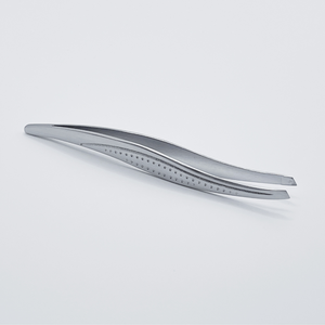 Pinzas para cejas con punta inclinada de calidad profesional Acabado curvo y pulido - Product Image 3