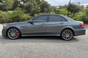 MERCEDES-BENZ E63 S AMG SEDÁN 2015 USADO, VOLANTE A LA IZQUIERDA/DERECHA - Product Image 3