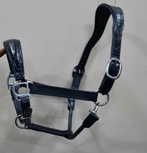 <b>Halter</b> Supper Quality Genuine Leather Horse <b>Halter</b> with Pink Soft Neoprene Padded Nose Band and Neck Band - Product Image 5