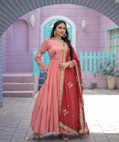 Robe Kurti en soie brodée de marque de créateur de mode, prix bas, nouvelle tenue indienne, tenue de fête traditionnelle