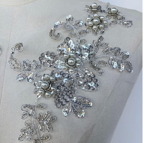 Handmade Sew-On 3D Rhinestone Crystal Beaded Lace Applique in Flower Shape Fabulous <b>Bling</b> <b>Bling</b> Patch for <b>Wedding</b> <b>Dresses</b> - Product Image 5