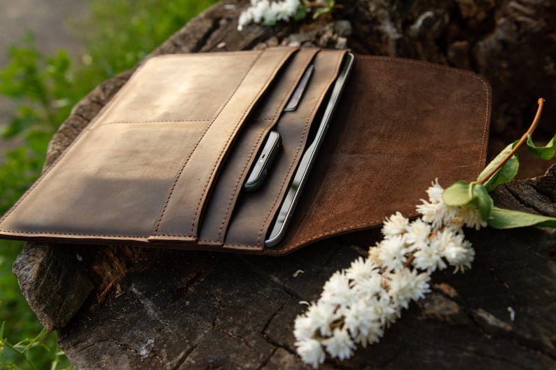 Comme le montre l'image