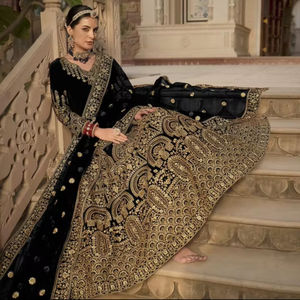 Robe de créateur avec une belle broderie par Fabzone, exportateur en gros - Product Image 1