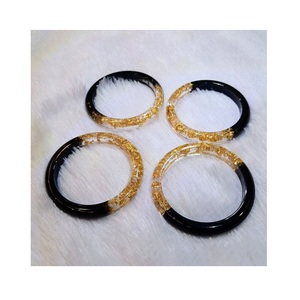 Ensemble de bracelets contemporains en résine pour femmes, aspect élégant, bracelet de montre étanche pour événements festifs, couleurs personnalisées, usage professionnel - Product Image 3