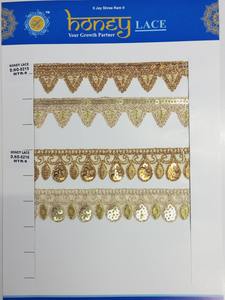 Élégante dentelle brodée florale noire avec des détails complexes, parfaite pour créer des robes de mariée sophistiquées, vêtements de soirée - Product Image 2