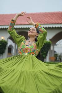 Experience the allure of Trending Gown With <b>Gold</b> Crush <b>Fabric</b> With <b>Sequins</b> & Multi Embroidered work Dupatta - Product Image 2