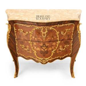 Commode classique en bois avec plateau en marbre, incrustations florales, corps incurvé, ornements en laiton, style antique français - Product Image 1