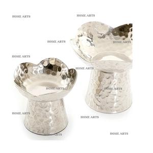 Ensemble de 2 bols décoratifs de tailles différentes en acier inoxydable martelé pour fruits secs, fabriqués en Inde - Product Image 4