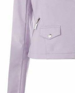 Chaqueta de Motociclista de Cuero Lavanda para Mujer con Cremallera Asimétrica, Diseño Ajustado, Prenda Exterior de Moto Elegante, Moda Premium - Product Image 6