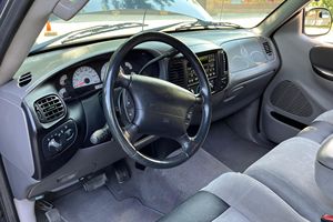 FORD F-150 SVT LIGHTNING 2002 USADO, Volante a la Izquierda/Derecha - Product Image 3