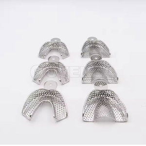 Juego de Bandejas de Impresión Dentales Manuales de Acero Inoxidable, 6 Piezas con Orificios, Agarre Ergonómico, Instrumentos Profesionales para Dentistas - Product Image 3