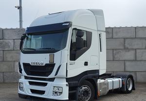 Tracteur Iveco Stralis 460 E6 4X2 d'occasion 2013, super propre, avec transmission automatique, plus de 450 ch, capacité de charge de 31-40 tonnes - Product Image 4