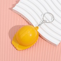 Mini casque porte-clés ouvre-bouteille