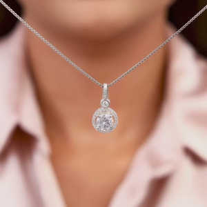 Colgante de gota de llovizna de plata, chapado en rodio con cadena de caja, accesorio de joyería de moda para cumpleaños, aniversario o fiesta - Product Image 5