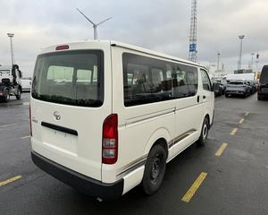 Toyota Hiace 2023 Usada, Estándar, Diésel 2.5L, Transmisión Manual de 5 Velocidades, 15 Asientos, Volante a la Izquierda/Derecha - Product Image 5