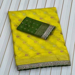 Sari de Seda Dola VASTRA COTTAGE con Bordado, Cordón, Lentejuelas, Trabajo de Hilo, Borde Meenakari, Tejido Zari en el Cuerpo y Blusa en Contraste - Product Image 1